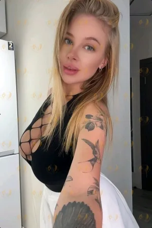 Abigail photo 1, european, average, blonde hair, 175 cm, 59 kg, Large bust, Hong Kong