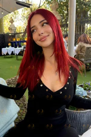 Angelina photo 11, asian, average, red hair, 154 cm, 52 kg, Medium bust, Hong Kong
