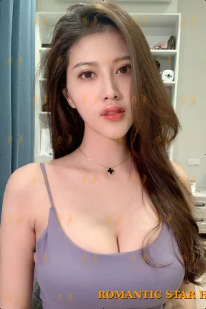 Anya photo 4, asian, slim, brunette, 167 cm, 50 kg, Large bust, Hong Kong