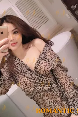 Barbie photo 5, middle eastern, average, black hair, 168 cm, 58 kg, Medium bust, Hong Kong