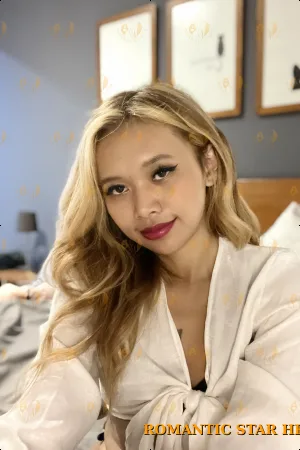 Bibi photo 1, asian, slim, blonde hair, 160 cm, 44 kg, Medium bust, Hong Kong