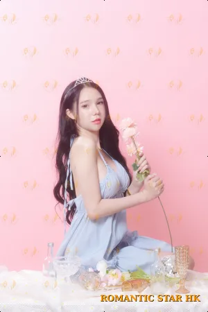 Carolina photo 5, asian, slim, black hair, 164 cm, 47 kg, Small bust, Hong Kong