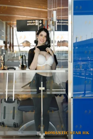Celeste photo 7, asian, slim, black hair, 164 cm, 48 kg, Medium bust, Hong Kong