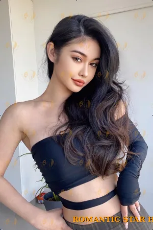 Cheyenne photo 5, asian, slim, black hair, 165 cm, 47 kg, Small bust, Hong Kong