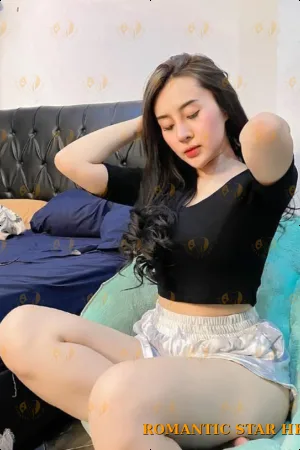 Clara photo 1, asian, slim, black hair, 164 cm, 49 kg, Large bust, Hong Kong