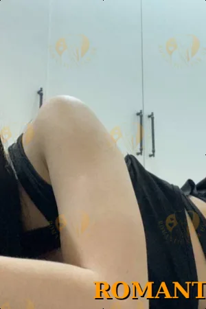 Darina photo 19, asian, slim, brunette, 168 cm, 52 kg, Small bust, Hong Kong