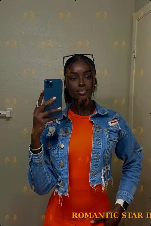 Demi photo 4, ebony, average, brunette, 168 cm, 61 kg, Extra Large bust, Hong Kong