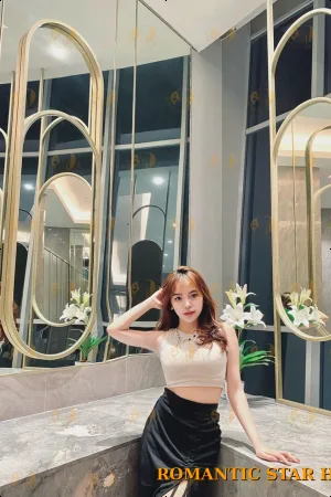 Elizaveta photo 5, asian, slim, brunette, 166 cm, 48 kg, Medium bust, Hong Kong