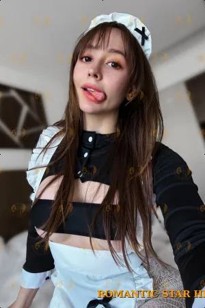 Emma photo 3, european, slim, brunette, 164 cm, 48 kg, Medium bust, Hong Kong