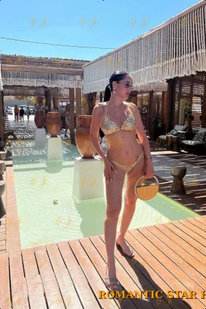 Gia photo 2, middle eastern, slim, black hair, 171 cm, 54 kg, Large bust, Hong Kong