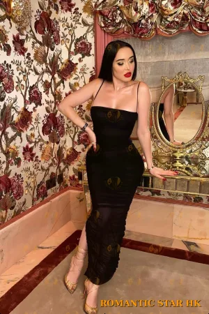 Gia photo 4, middle eastern, slim, black hair, 171 cm, 54 kg, Large bust, Hong Kong