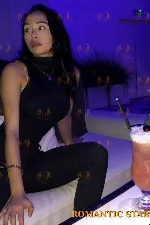 Hazel photo 5, european, average, black hair, 172 cm, 56 kg, Medium bust, Hong Kong