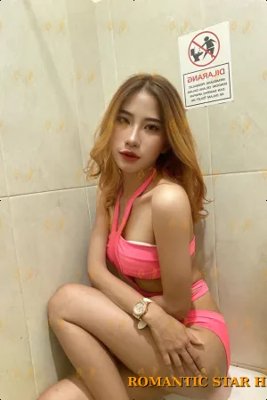 Josephine photo 4, asian, slim, brunette, 165 cm, 47 kg, Medium bust, Hong Kong