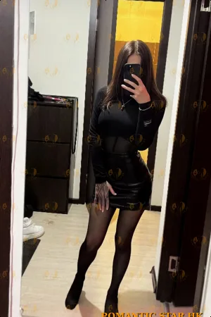 Julia photo 2, middle eastern, slim, black hair, 168 cm, 49 kg, Small bust, Hong Kong