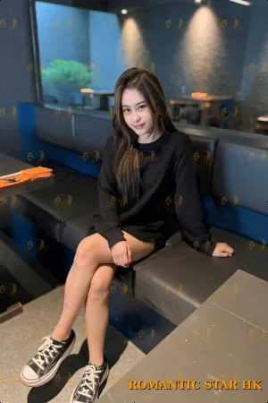 June photo 3, asian, slim, black hair, 164 cm, 49 kg, Medium bust, Hong Kong