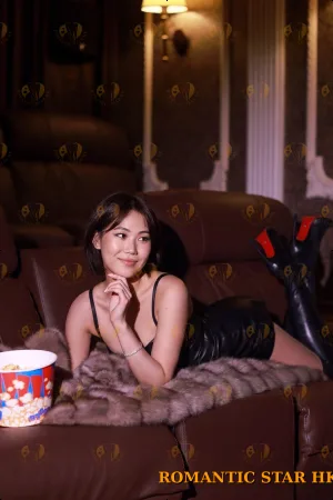 Katrin photo 12, slim, brunette, 157 cm, 45 kg, Small bust, Hong Kong
