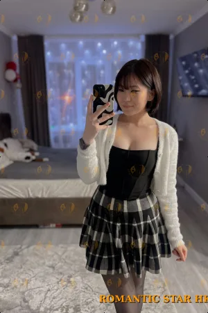 Katrin photo 11, slim, brunette, 157 cm, 45 kg, Small bust, Hong Kong