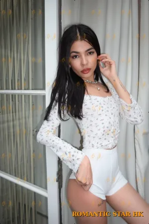 Kwan photo 10, latina, slim, black hair, 173 cm, 51 kg, Small bust, Hong Kong