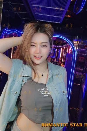 Lexus photo 2, asian, slim, brunette, 169 cm, 50 kg, Small bust, Hong Kong