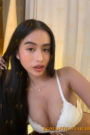 Luisa photo 4, asian, slim, black hair, 164 cm, 47 kg, Large bust, Hong Kong