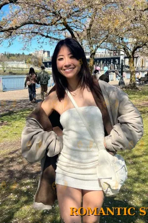 Mami photo 8, asian, slim, black hair, 168 cm, 50 kg, Small bust, Hong Kong