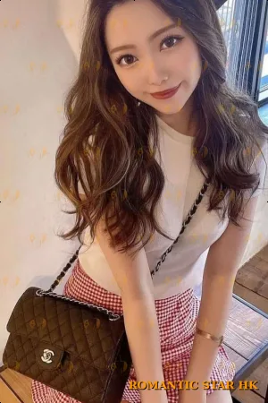 Manuela photo 1, asian, slim, brunette, 177 cm, 56 kg, Medium bust, Hong Kong