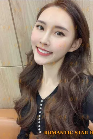 Maya photo 3, asian, slim, brunette, 167 cm, 51 kg, Medium bust, Hong Kong
