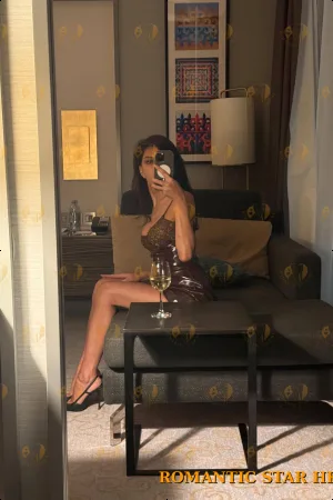 Mikaela photo 10, asian, slim, brunette, 170 cm, 52 kg, Medium bust, Hong Kong