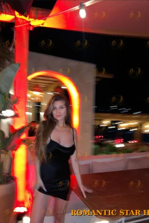 Oksana photo 4, european, average, brunette, 164 cm, 53 kg, Medium bust, Hong Kong