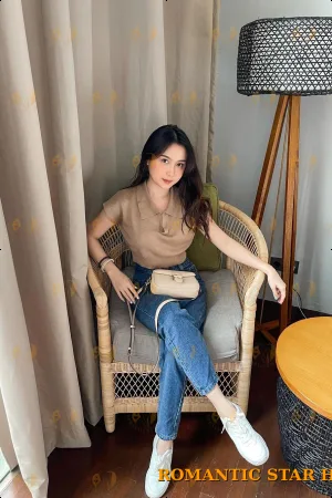 Rae photo 4, asian, average, brunette, 166 cm, 55 kg, Small bust, Hong Kong
