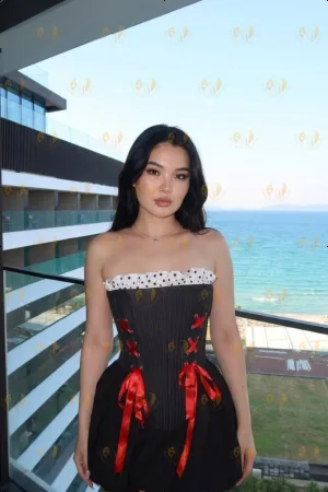 Rimma photo 2, asian, average, brunette, 165 cm, 55 kg, Medium bust, Hong Kong