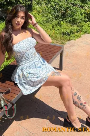 Sofi photo 39, european, brunette, 174 cm, 68 kg, Medium bust, Hong Kong