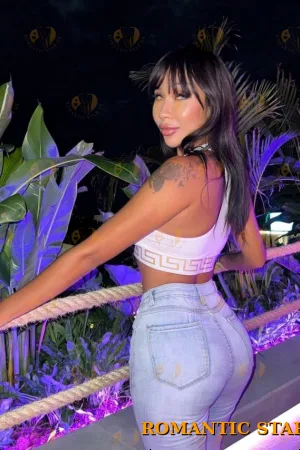 Yelena photo 1, asian, average, black hair, 162 cm, 52 kg, Large bust, Hong Kong