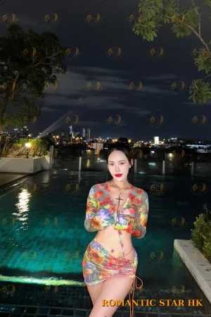 Yuri photo 5, asian, slim, black hair, 165 cm, 47 kg, Small bust, Hong Kong