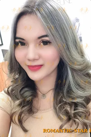 Zainab photo 2, asian, slim, brunette, 165 cm, 49 kg, Large bust, Hong Kong