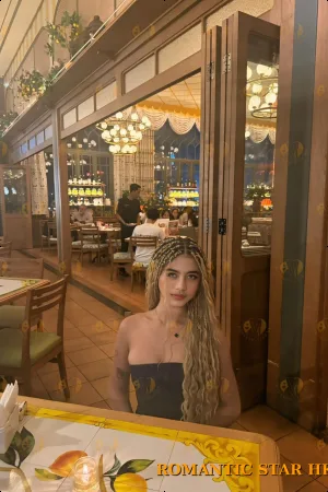 Zinnia photo 5, asian, average, blonde hair, 157 cm, 50 kg, Medium bust, Hong Kong